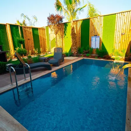 Resort Berra Tatil Koeyue Eskiomerler